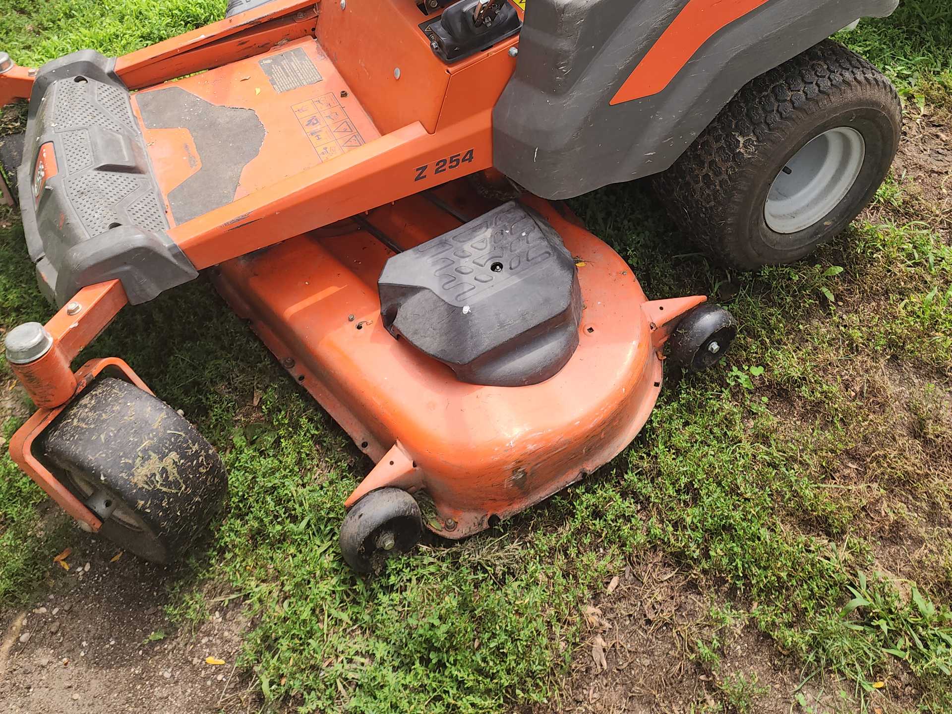 Working Riding Lawn Mower